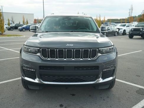 Used 2023 Jeep Grand Cherokee L Limited image 2