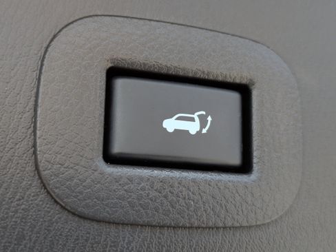 Used 2021 INFINITI QX80 Sensory w/ All-Season Package image 19