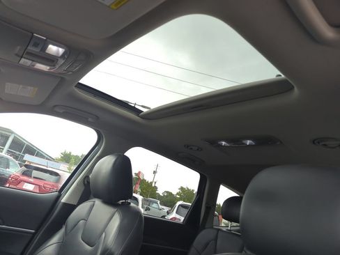 Used 2021 Kia Telluride S FWD image 28