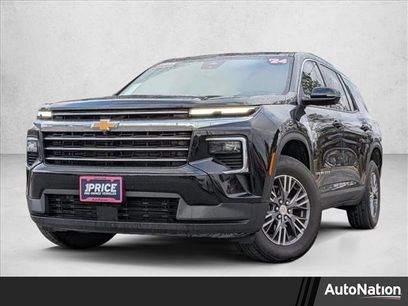 Used 2024 Chevrolet Traverse LT