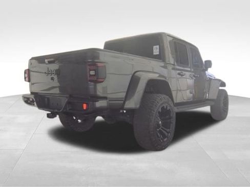 Used 2021 Jeep Gladiator Overland AWD/4WD image 4