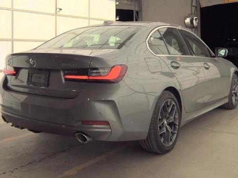 Used 2025 BMW 330i xDrive Sedan image 4