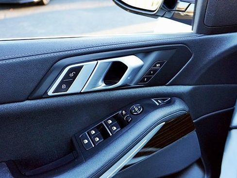 Used 2020 BMW X5 sDrive40i w/ Convenience Package image 27