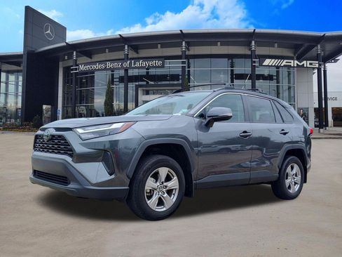 Used 2023 Toyota RAV4 XLE w/ Convenience Package FWD image 1