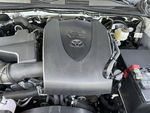 Used 2022 Toyota Tacoma SR5 image 15