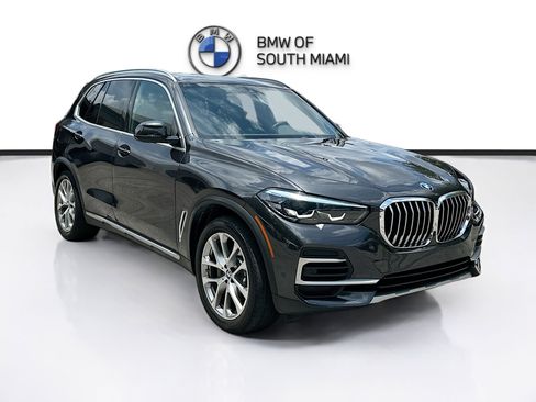 Certified 2023 BMW X5 xDrive40i w/ Parking Assistance Package AWD/4WD image 1