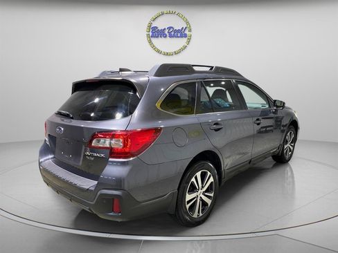 Used 2018 Subaru Outback 2.5i Limited AWD/4WD image 5