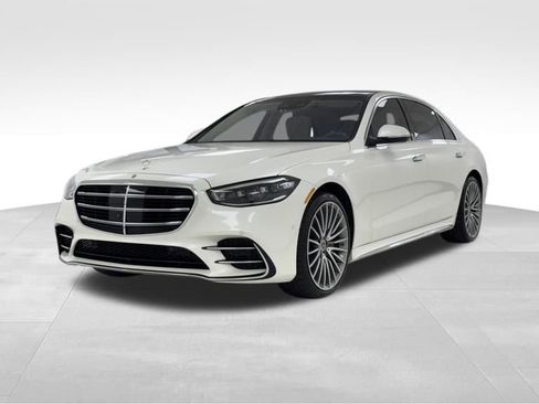 Used 2021 Mercedes-Benz S 580 4MATIC Sedan image 2