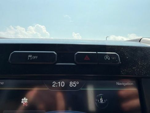Used 2015 Ford F150 Lariat w/ Equipment Group 501A Mid AWD/4WD image 34