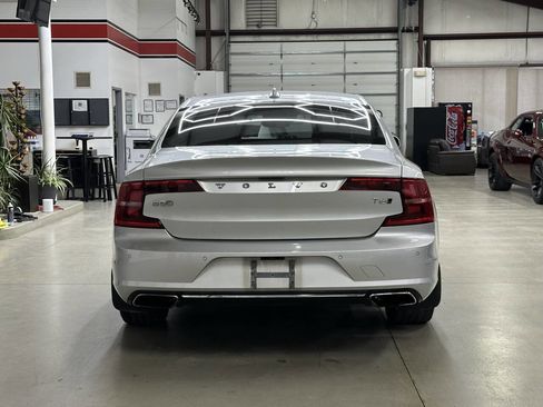 Used 2017 Volvo S90 T6 Momentum w/ Vision Package image 3