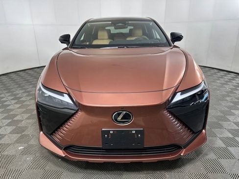 Used 2025 Lexus RZ 450e image 8