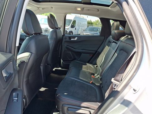 Used 2022 Ford Escape SEL w/ SEL Stealth AWD Package image 11