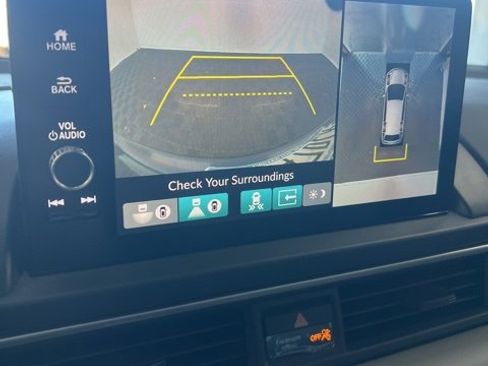 Used 2023 Honda Pilot Elite image 7