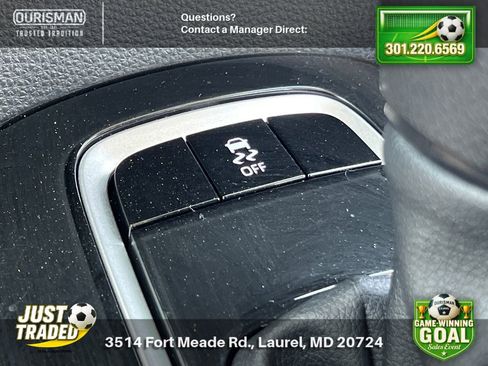 Used 2025 Toyota Corolla LE FWD image 25
