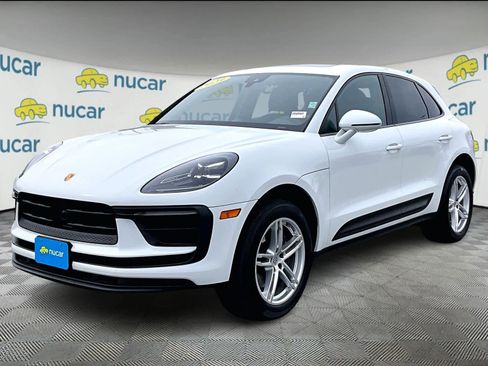 Used 2023 Porsche Macan Turbo AWD/4WD image 3