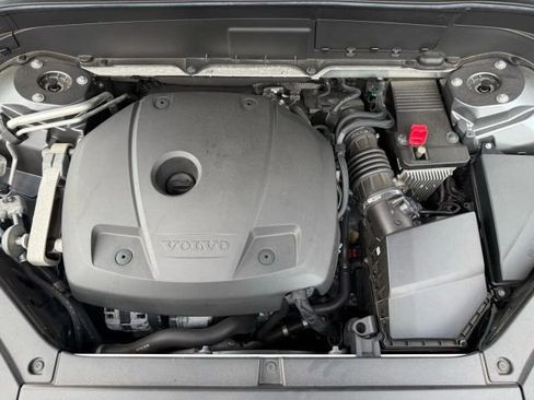 Used 2018 Volvo XC90 T6 Momentum w/ Convenience Package image 35