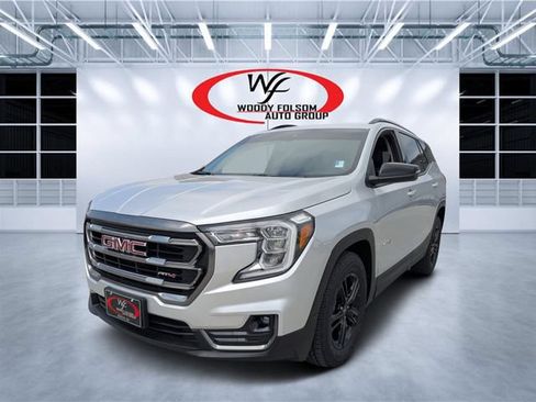 Used 2022 GMC Terrain AT4 w/ LPO, Floor Liner Package AWD/4WD image 31