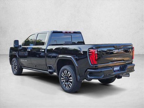 Used 2025 GMC Sierra 2500 Denali Ultimate AWD/4WD image 8