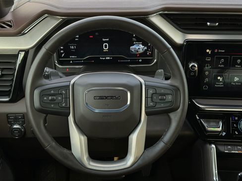 Used 2025 GMC Sierra 1500 Denali AWD/4WD image 47