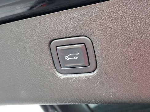 Used 2022 Chevrolet Blazer LT w/ Midnight/Sport Edition AWD/4WD image 32