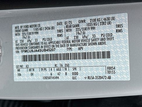 Used 2025 Ford Escape Platinum AWD/4WD image 12