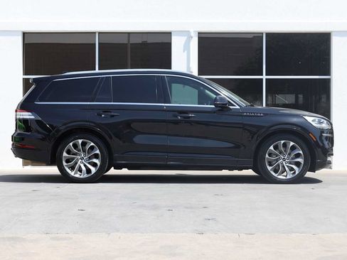 Used 2020 Lincoln Aviator Grand Touring w/ Equipment Group 302A AWD/4WD image 8