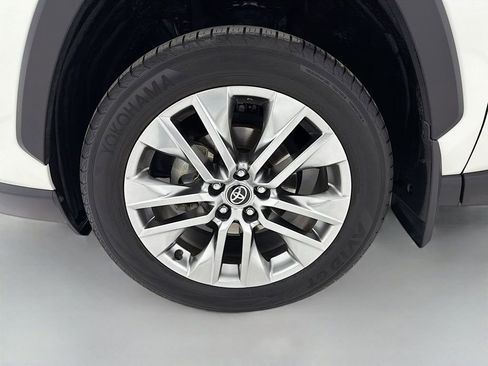 Used 2020 Toyota RAV4 Limited image 36