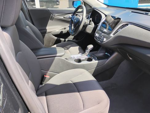 Used 2025 Chevrolet Malibu LT FWD image 23