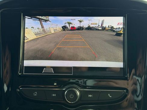 Used 2023 Chevrolet Traverse LT image 31