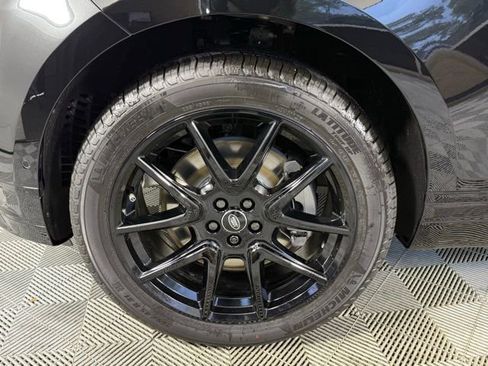 New 2026 Land Rover Range Rover Velar Dynamic SE image 10