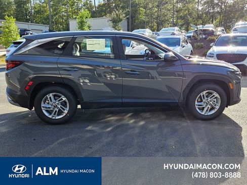 New 2026 Hyundai Tucson SE image 15