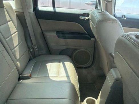 Used 2017 Jeep Patriot High Altitude FWD image 6