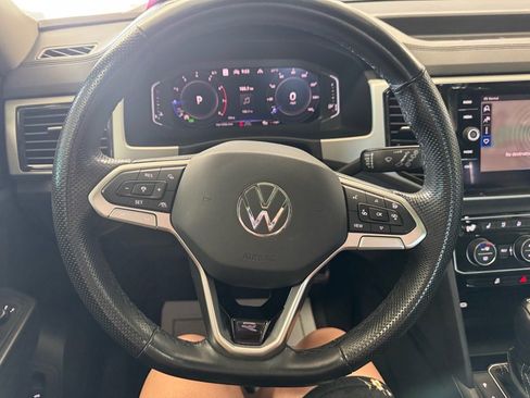 Used 2022 Volkswagen Atlas SEL Premium image 29