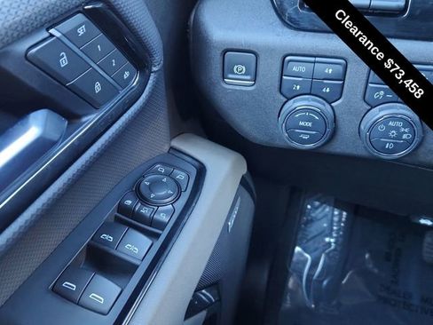 Used 2025 Chevrolet Silverado 2500 ZR2 w/ Technology Package image 34