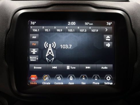 Used 2023 Jeep Renegade Latitude w/ Premium Group image 25