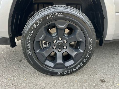 Used 2025 RAM 1500 Big Horn image 33