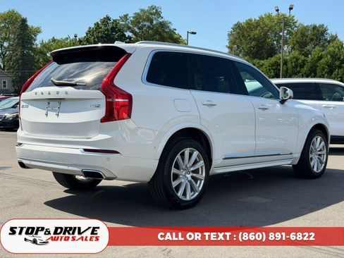 Used 2017 Volvo XC90 T8 Inscription w/ Vision Package AWD/4WD image 5