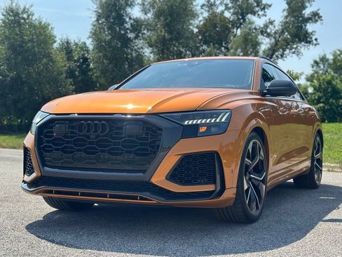 Used 2023 Audi RS Q8 AWD/4WD image 3