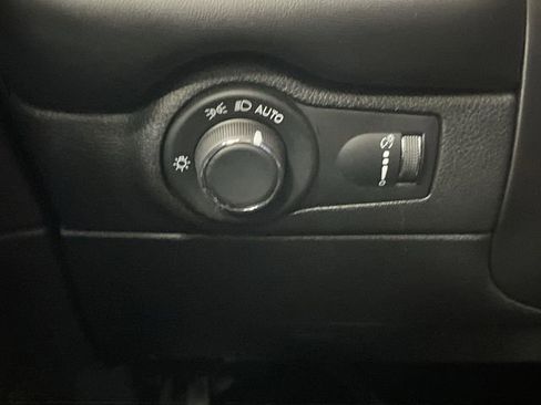 Used 2025 Dodge Durango R/T image 26