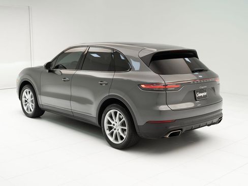 Used 2020 Porsche Cayenne image 3