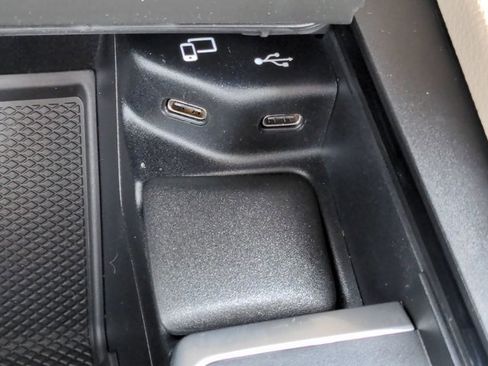 Used 2022 Mercedes-Benz GLE 350 4MATIC image 23