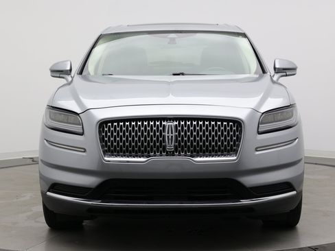 Used 2023 Lincoln Nautilus Reserve FWD image 2