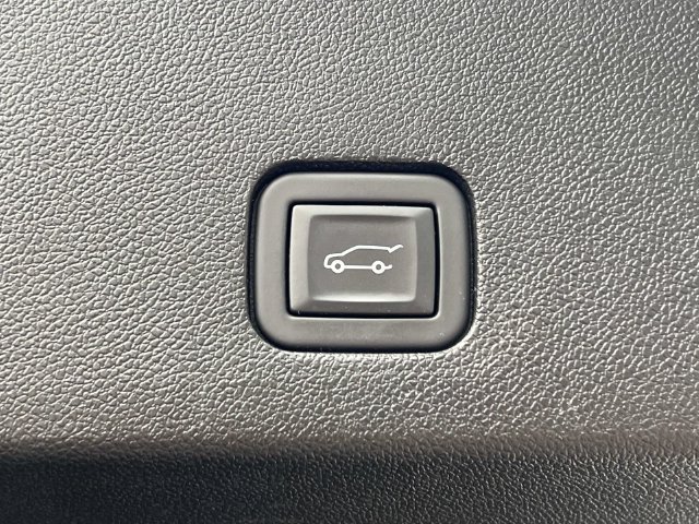 Certified 2024 Cadillac XT6 Premium Luxury AWD/4WD image 11