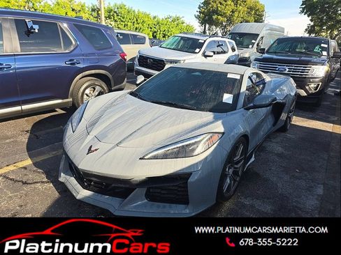 Used 2025 Chevrolet Corvette Z06 RWD image 1