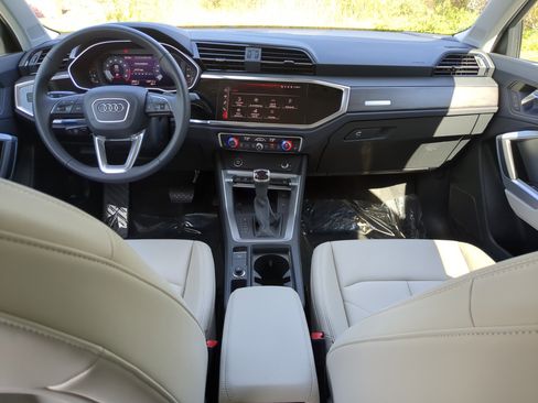 Certified 2025 Audi Q3 2.0T Premium Plus w/ Premium Plus Package image 12