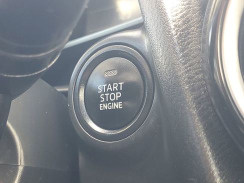 Used 2019 Toyota Yaris LE image 29