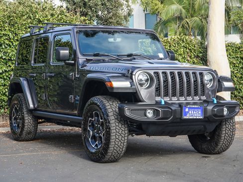Used 2021 Jeep Wrangler Unlimited Rubicon 4xe w/ Cold Weather Group AWD/4WD image 3