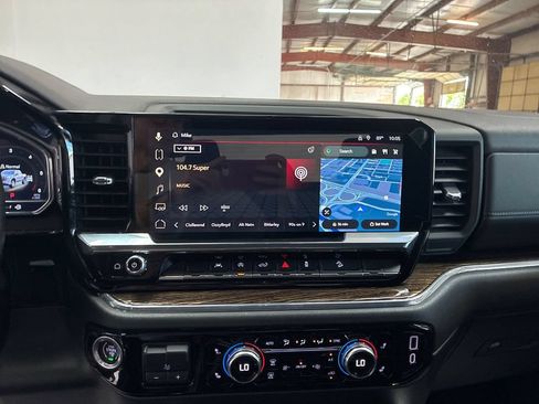 Used 2023 GMC Sierra 1500 Elevation w/ X31 Off-Road Package AWD/4WD image 14