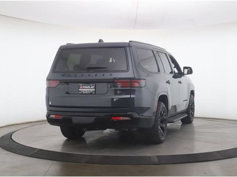 Used 2024 Jeep Wagoneer Series II AWD/4WD image 7