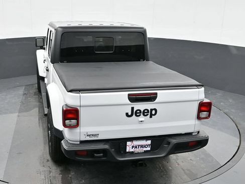 Used 2024 Jeep Gladiator Sport AWD/4WD image 28